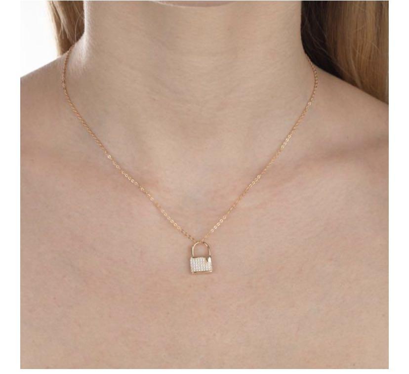 Adina's jewels lock outlet necklace