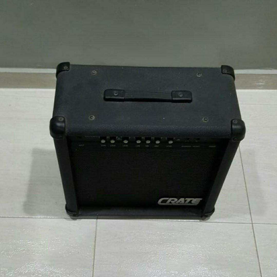 Amplifier (Category: Soundbars, Speakers & Amplifiers) located in Singapore. Submitted by wandi_ (Listing ID 1014904247, Image 3). Description: Crate Amplifier. Still in good condition. Price nego but no lowballers pls..