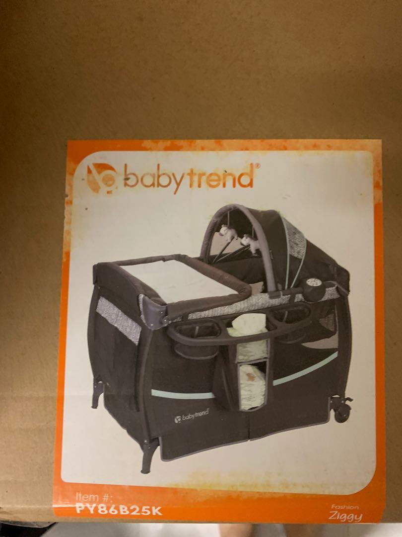 Playards Ziggy PY86B25K Baby Trend Deluxe II Nursery Center Activity