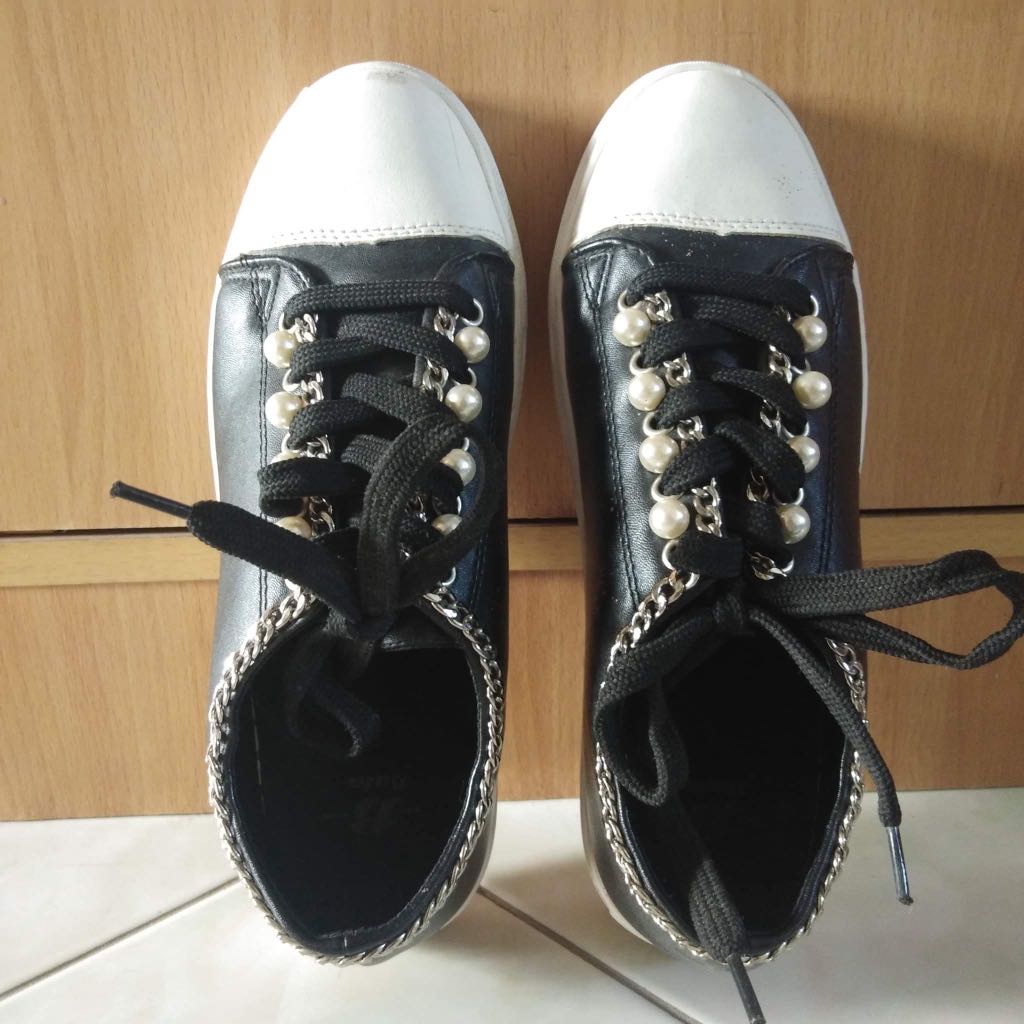 bata leather sneakers