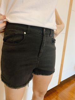 (Category: ) located in . Submitted by thriftedclothes (Listing ID 1014873423, Image 1). Description: .