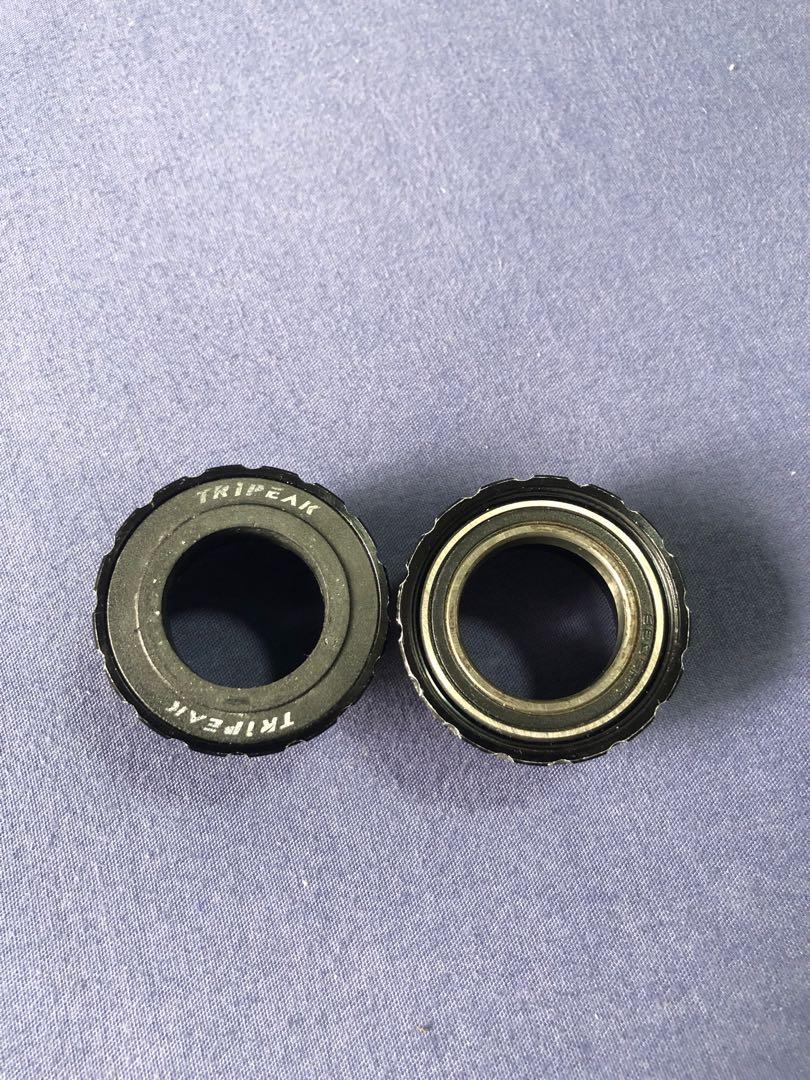 Ceramic Bottom Bracket (Category: Bicycles) located in Singapore. Submitted by go0ner (Listing ID 1014909181, Image 1). Description: -Damn SMOOTH sumpah -condition 10/10 trust me -see it to believe it .