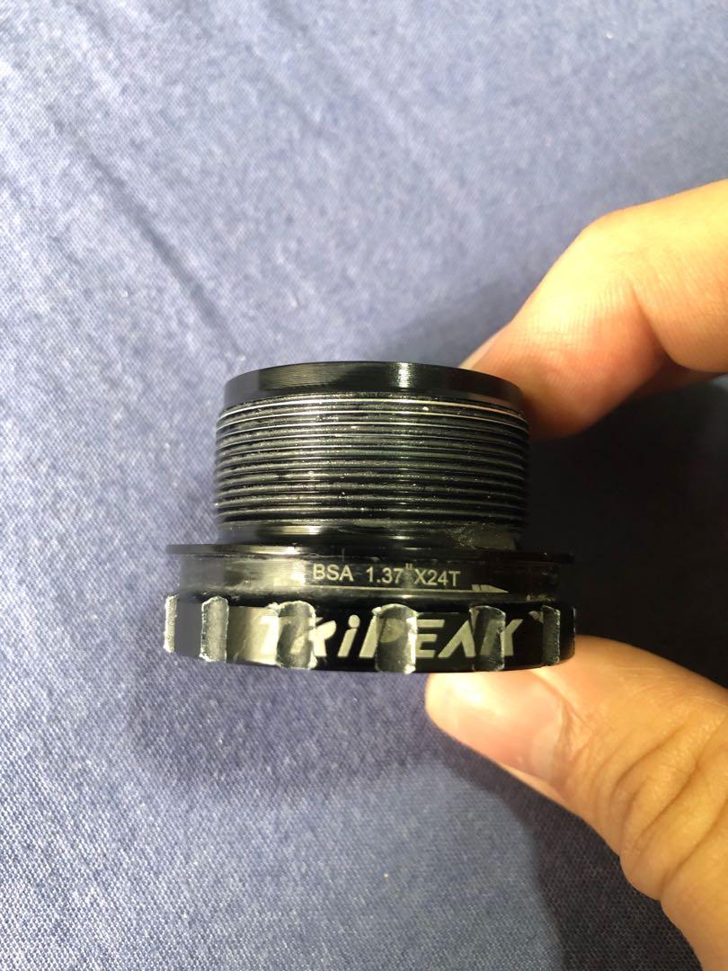 Ceramic Bottom Bracket (Category: Bicycles) located in Singapore. Submitted by go0ner (Listing ID 1014909181, Image 4). Description: -Damn SMOOTH sumpah -condition 10/10 trust me -see it to believe it .
