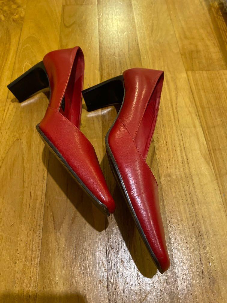 dkny red heels