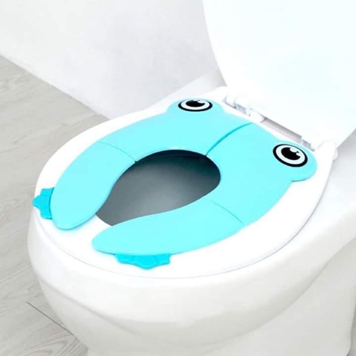 foldable toilet seat w/storage bag (Category: Bathtub & Bath Accessories) located in Manila. Submitted by ayahallinoneshop (Listing ID 1014947521, Image 3). Description: Foldable Toilet Seat Portable Baby Toilet Travel Supplies. With Storage bag 3colors.