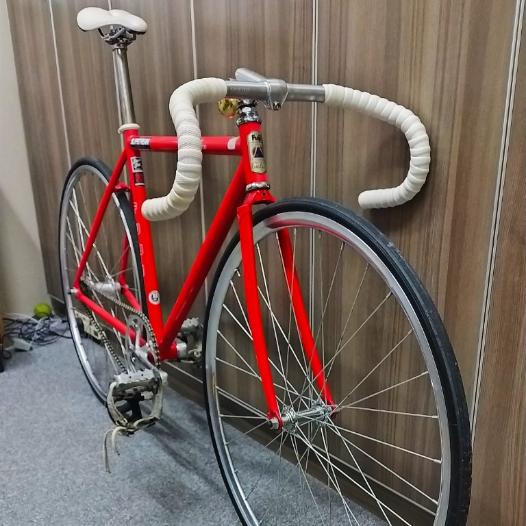 Fuji feather custom top