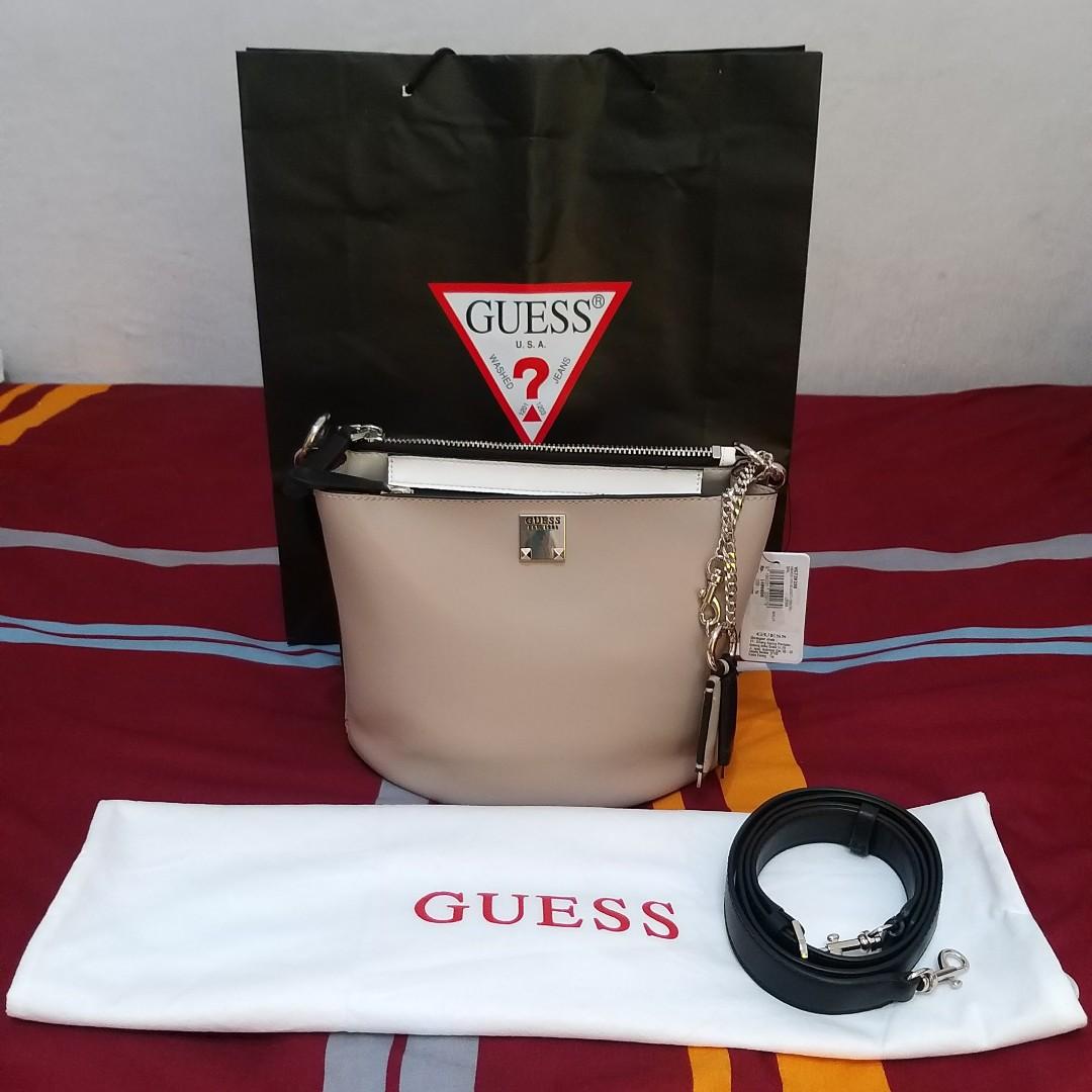 GUESS Lenia Barang Counter Fesyen Wanita Tas Dompet di