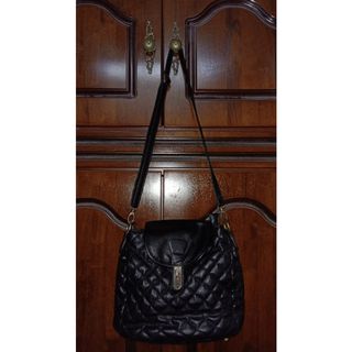 (Category: ) located in . Submitted by schafenty (Listing ID 1014981793, Image 1). Description: .