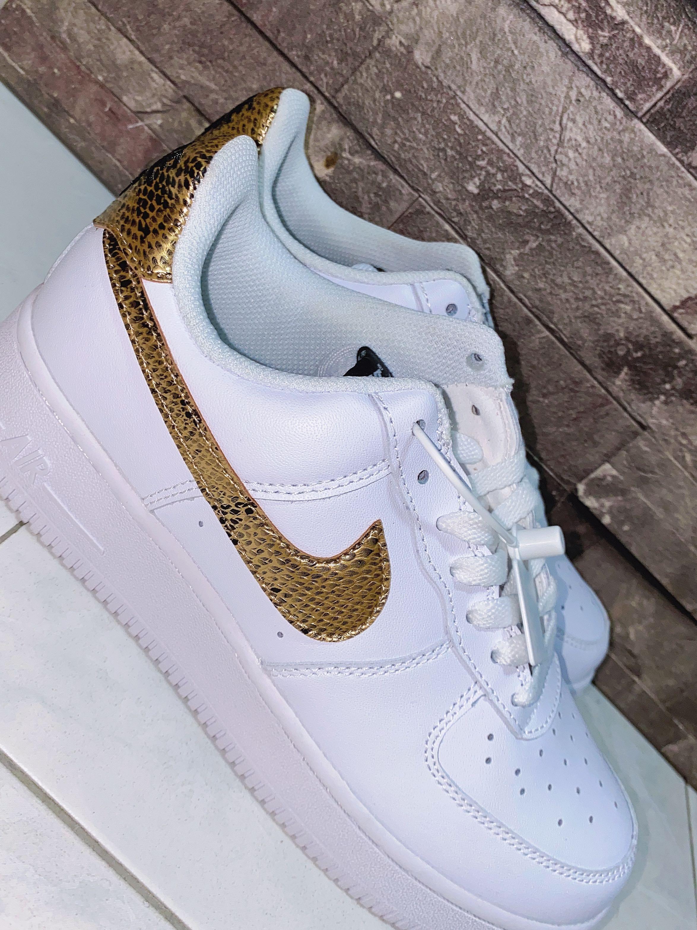 INSTOCK SIZE 37 Nike Air Force 1 Ivory Snake Women s Fashion