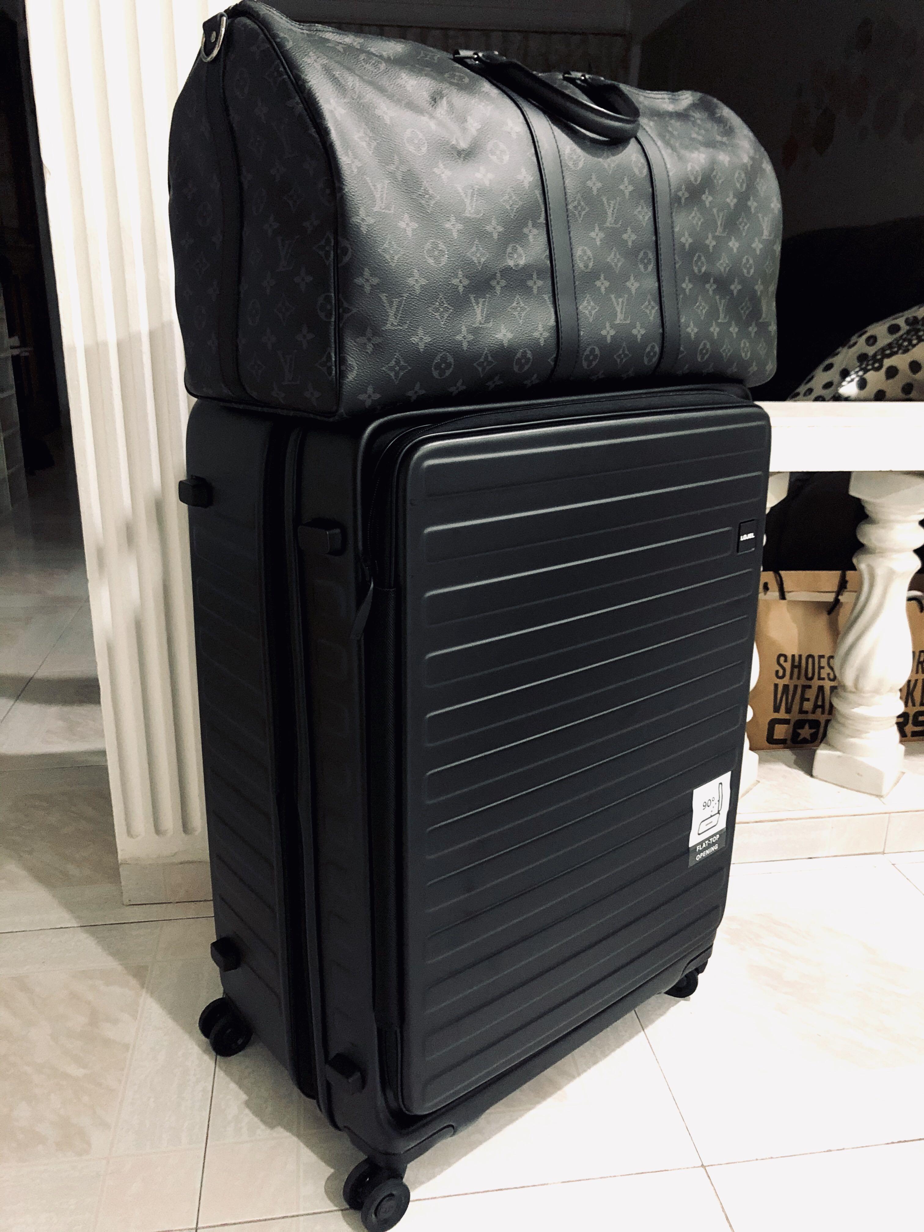 cubo suitcase