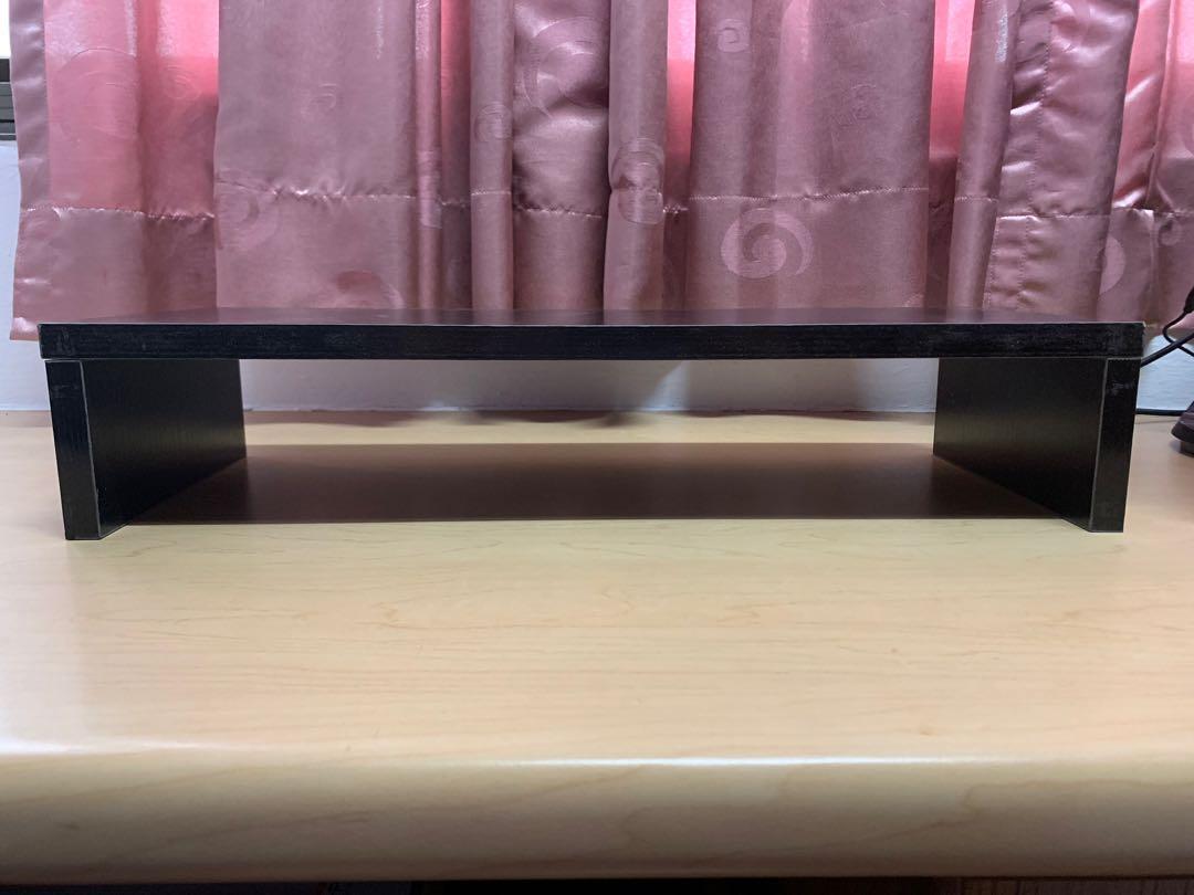 Monitor table (Category: Tables & Sets) located in Singapore. Submitted by leadavea (Listing ID 1014921609, Image 2). Description: Black monitor table.