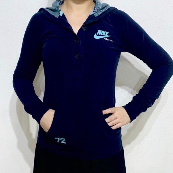 Nike 72 hotsell navy