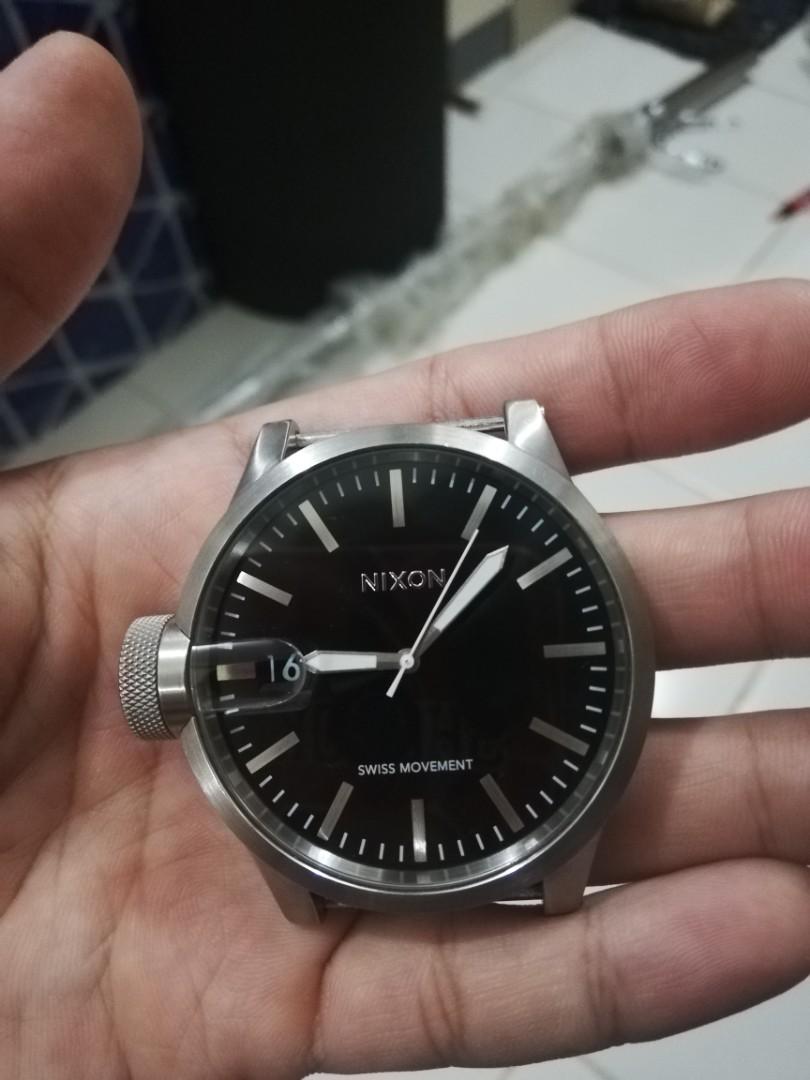 nixon chronicle watch