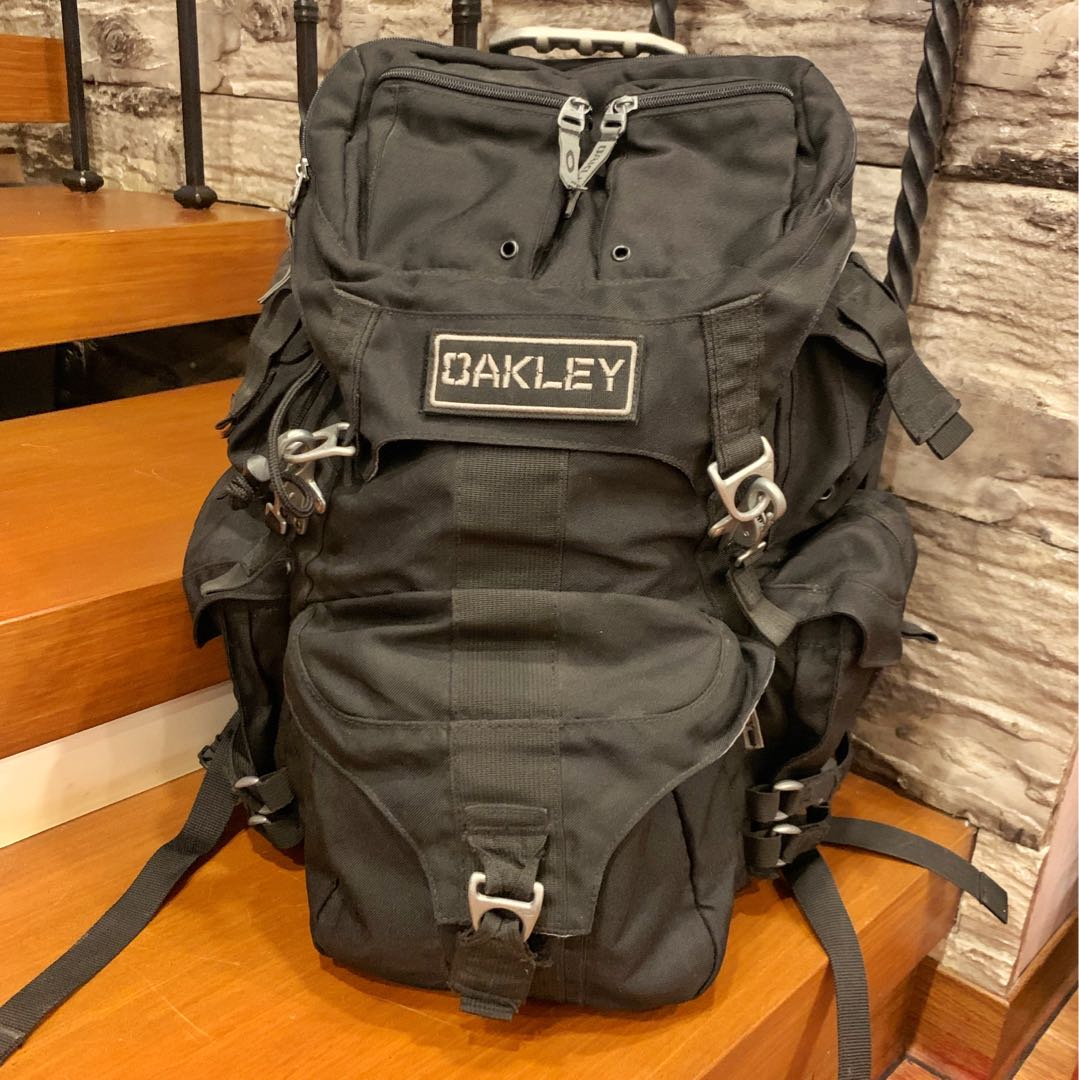 oakley ap pack 3.0