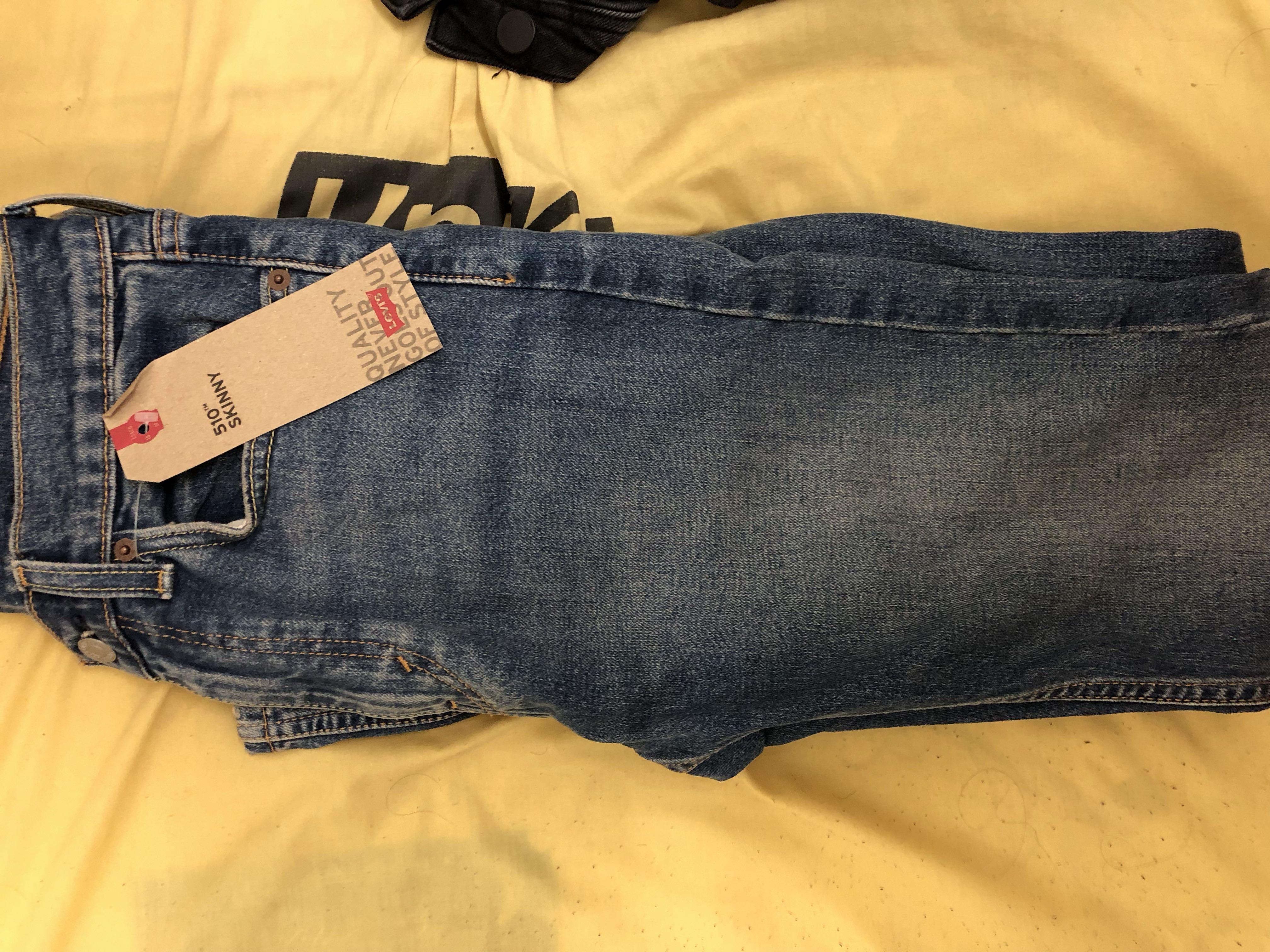 Original levis with receipt, Men's Fashion, Bottoms, Jeans on Carousell