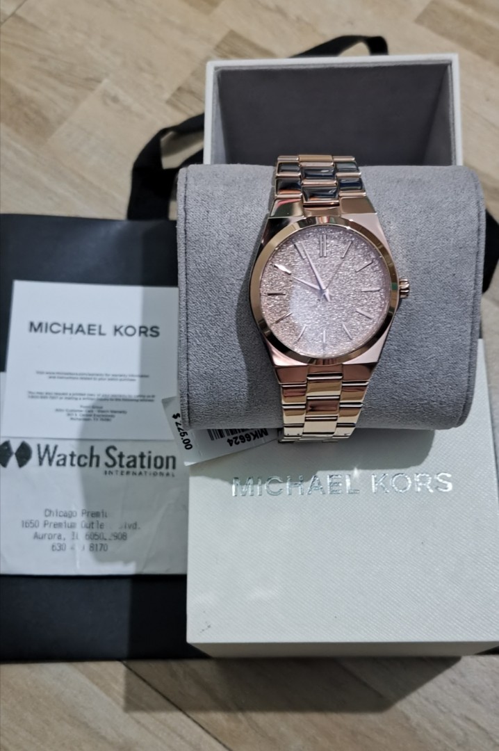 Original Michael kors rosegold watch Women s Fashion Watches