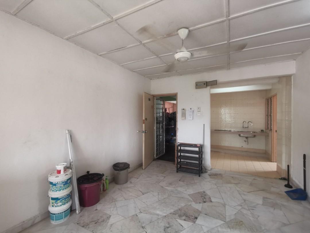 Paling Murah Pangsapuri Kiambang Taman Bukit Subang Property For Sale On Carousell