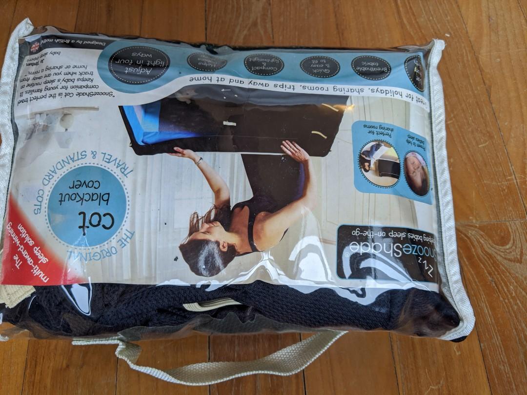travel cot snoozeshade blackout cover