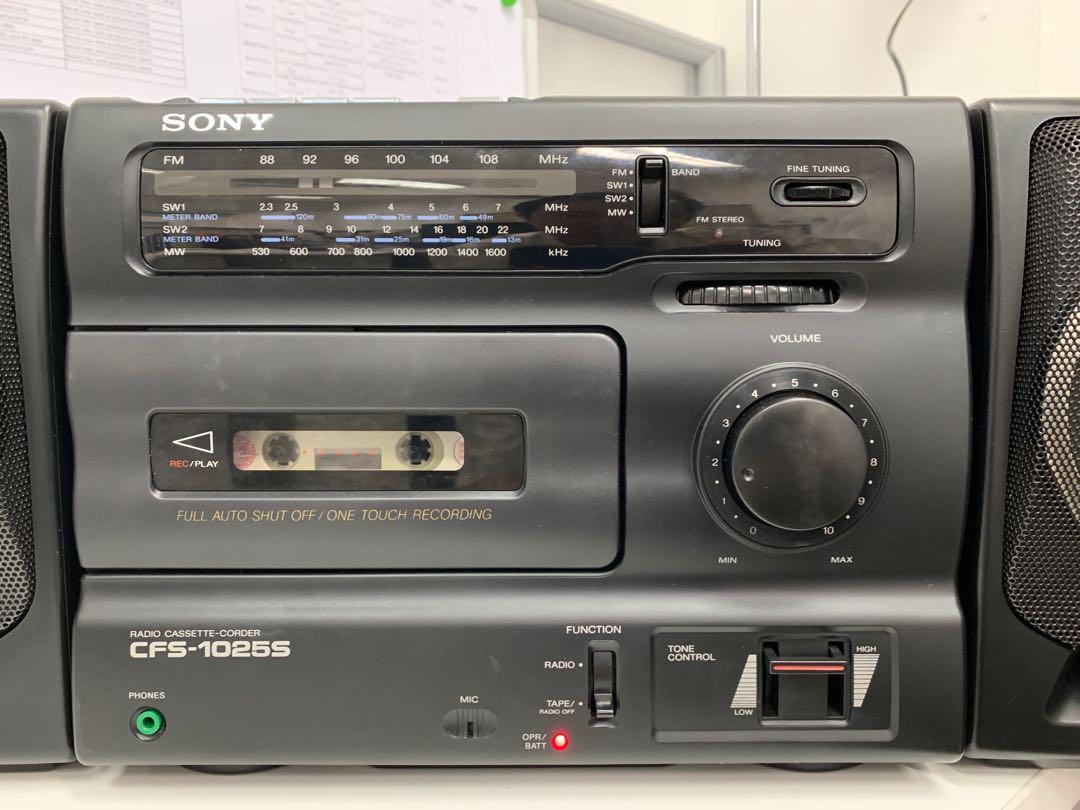 Sony mini HIFI cassette player CFS1025S, Audio, Portable Music Players on Carousell