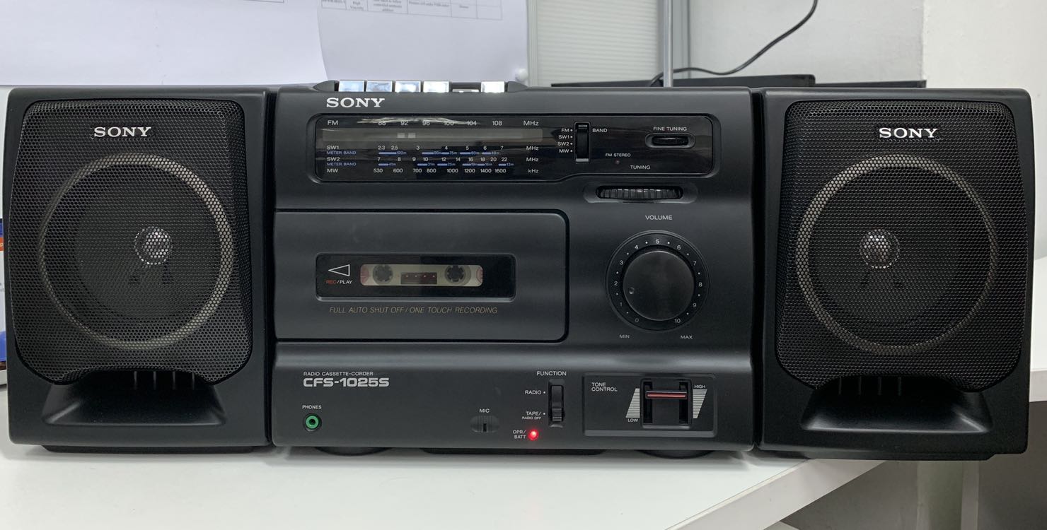 Sony mini HIFI cassette player CFS1025S, Audio, Portable Music Players