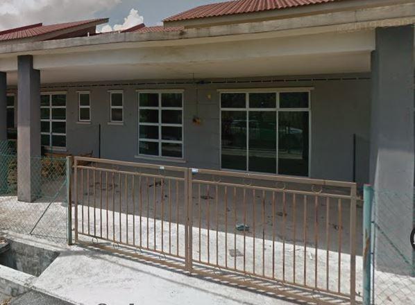 Teres Setingkat Taman Pandan Perdana Kuantan Freehold Near Airport 2 Unit Bersebelahan Untuk Dijual Property For Sale On Carousell
