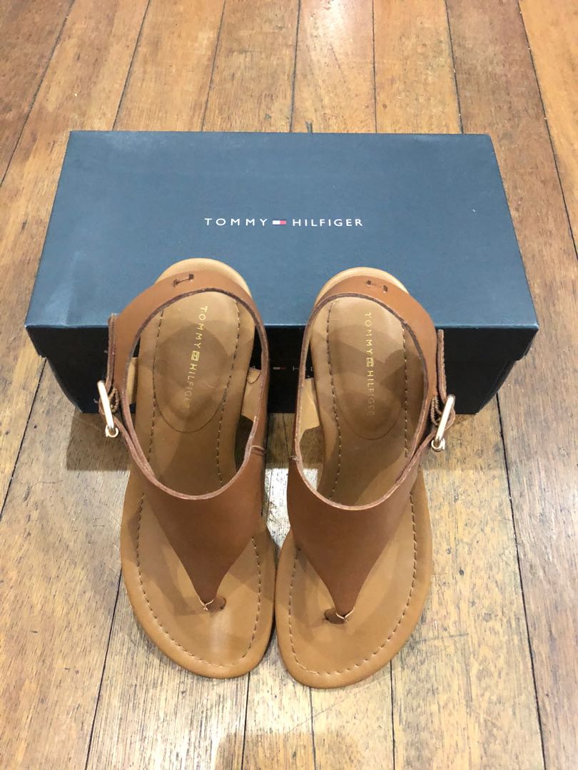 tommy hilfiger tan sandals