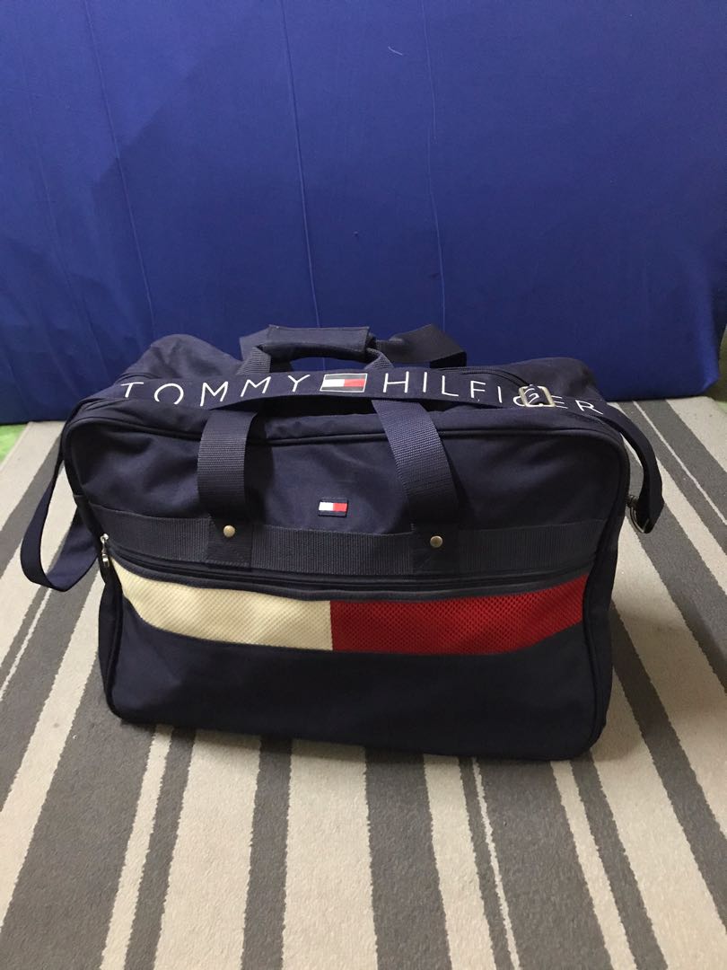 tommy travel bags