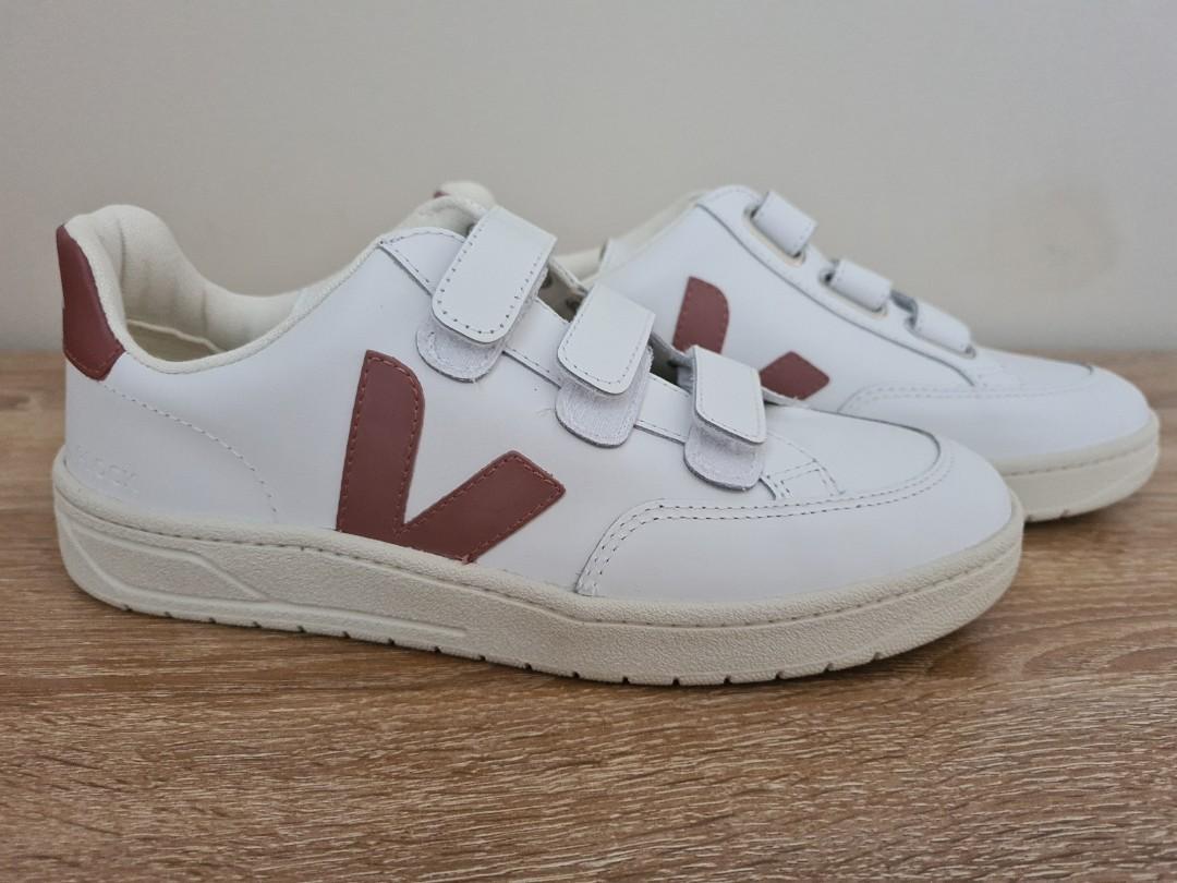 veja rose sneakers