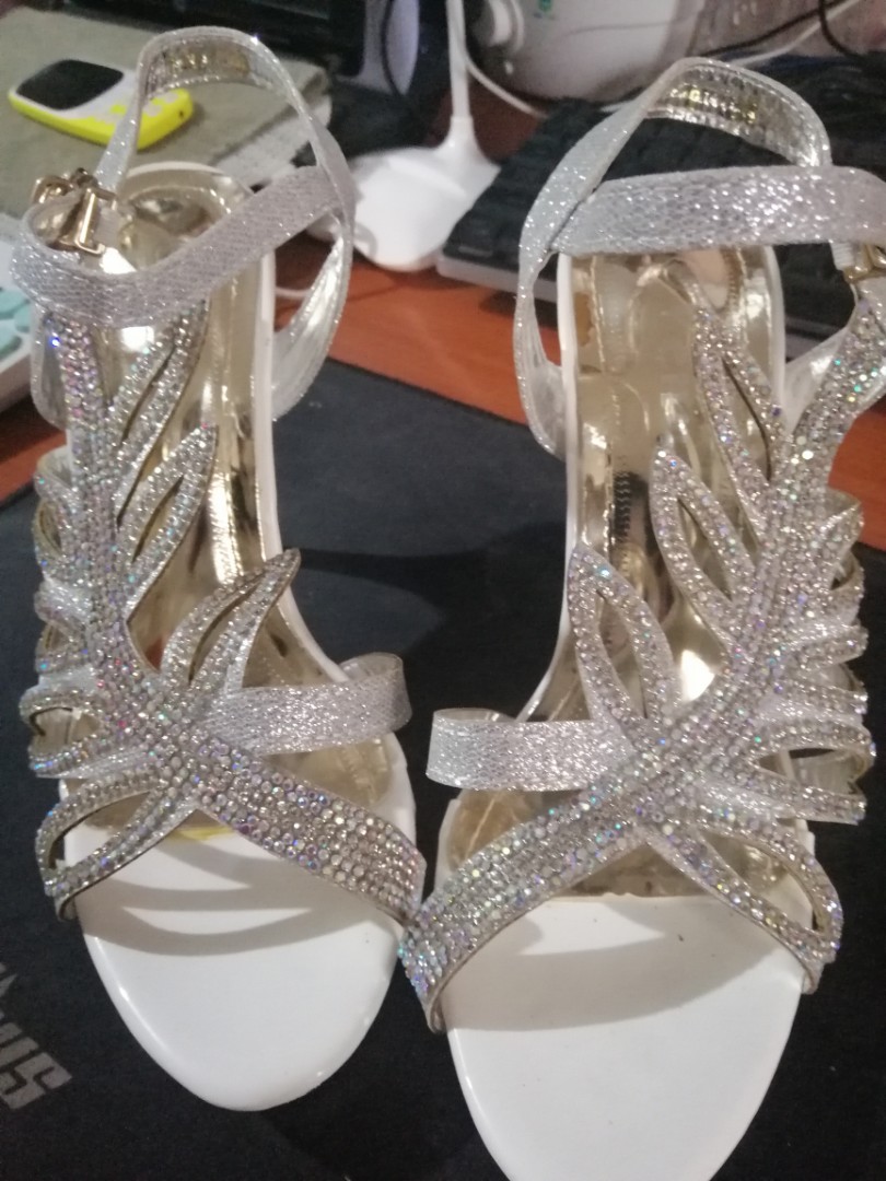 venus silver heels