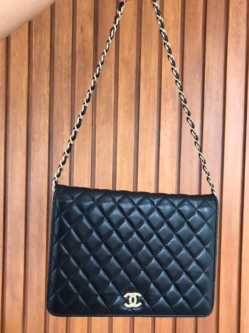 Vintage Chanel Black Full Flap Bag eclair zipper, Luxury, Bags & Wallets on  Carousell
