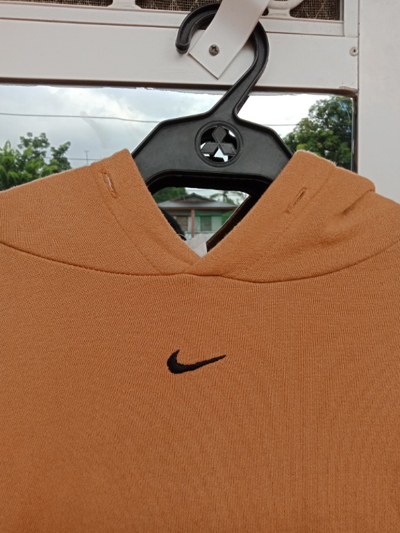 nike hoodie middle swoosh