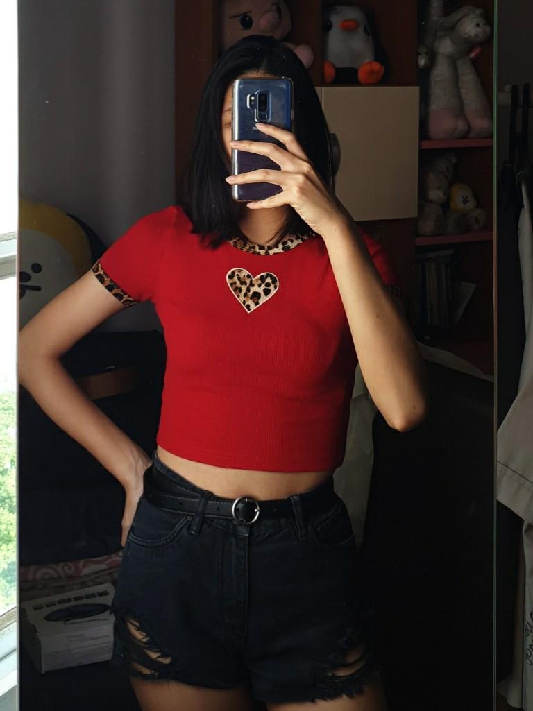 red leopard print crop top