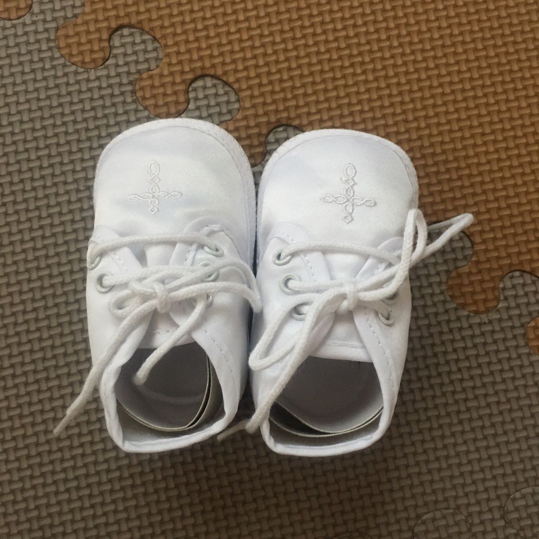 white shoes for baby boy