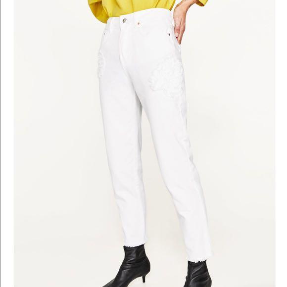 BNWT Zara White Raw Hem Mom Jeans
