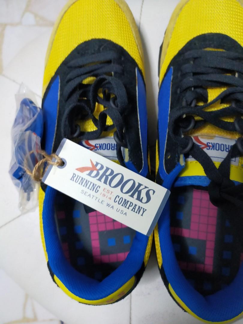 brooks trainers size 6