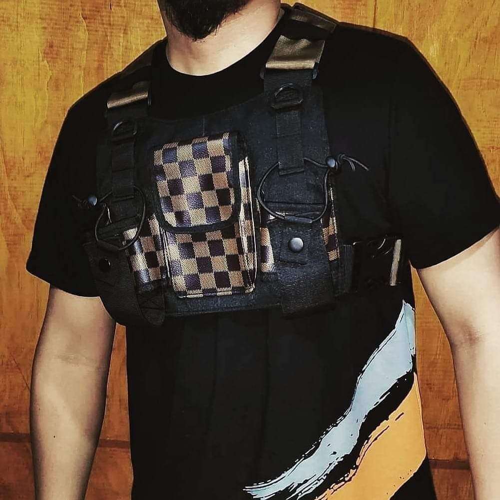 Louis Vuitton Chest rig bag, Men's Fashion, Bags, Belt bags, Clutches and  Pouches on Carousell