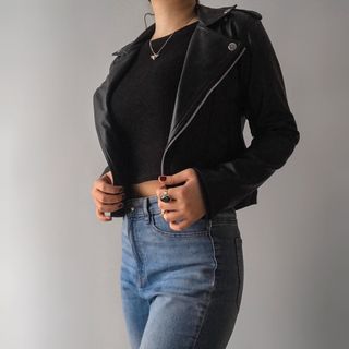 (Kategori: ) berada di . Dikirim oleh millescrepe (ID iklan 1015256977, Gambar 1). Deskripsi: .