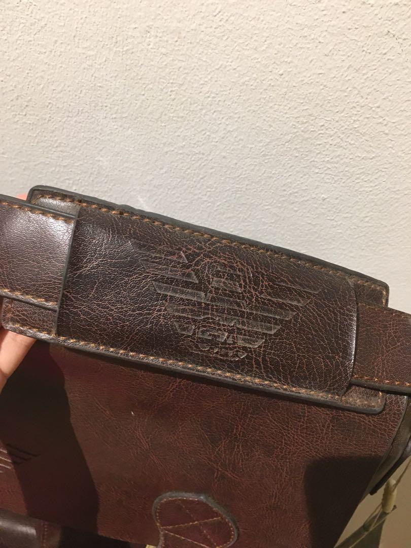 Old armani online pouch