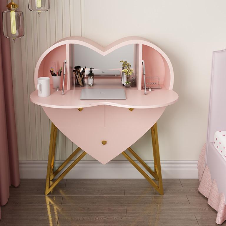 Heart shaped cheap dressing table
