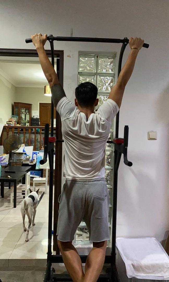 Height Adjustable pull up and dip bar, Sports Equipment, Exercise