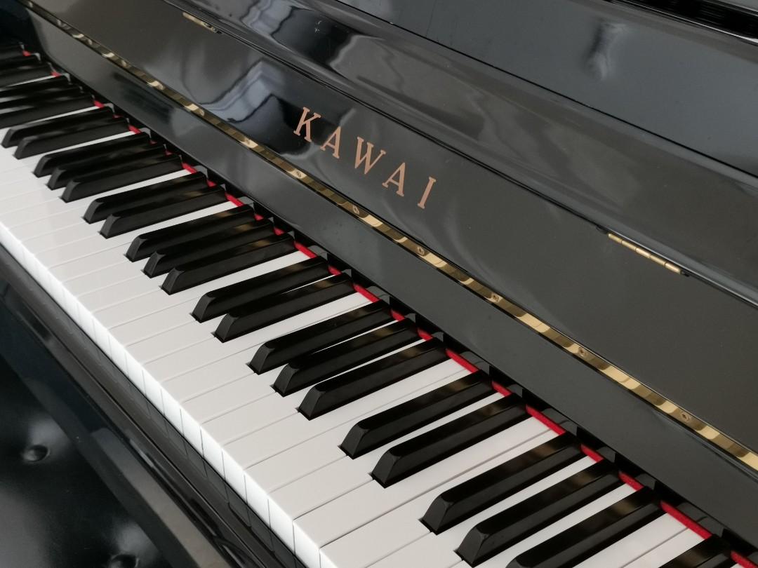 Kawai k30e top