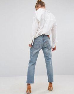 Levi’s 男友褲