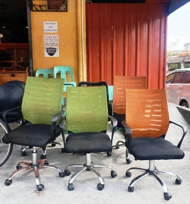 Looks New Office Chairs MK Furnitures Olongapo, Furniture & Home Living