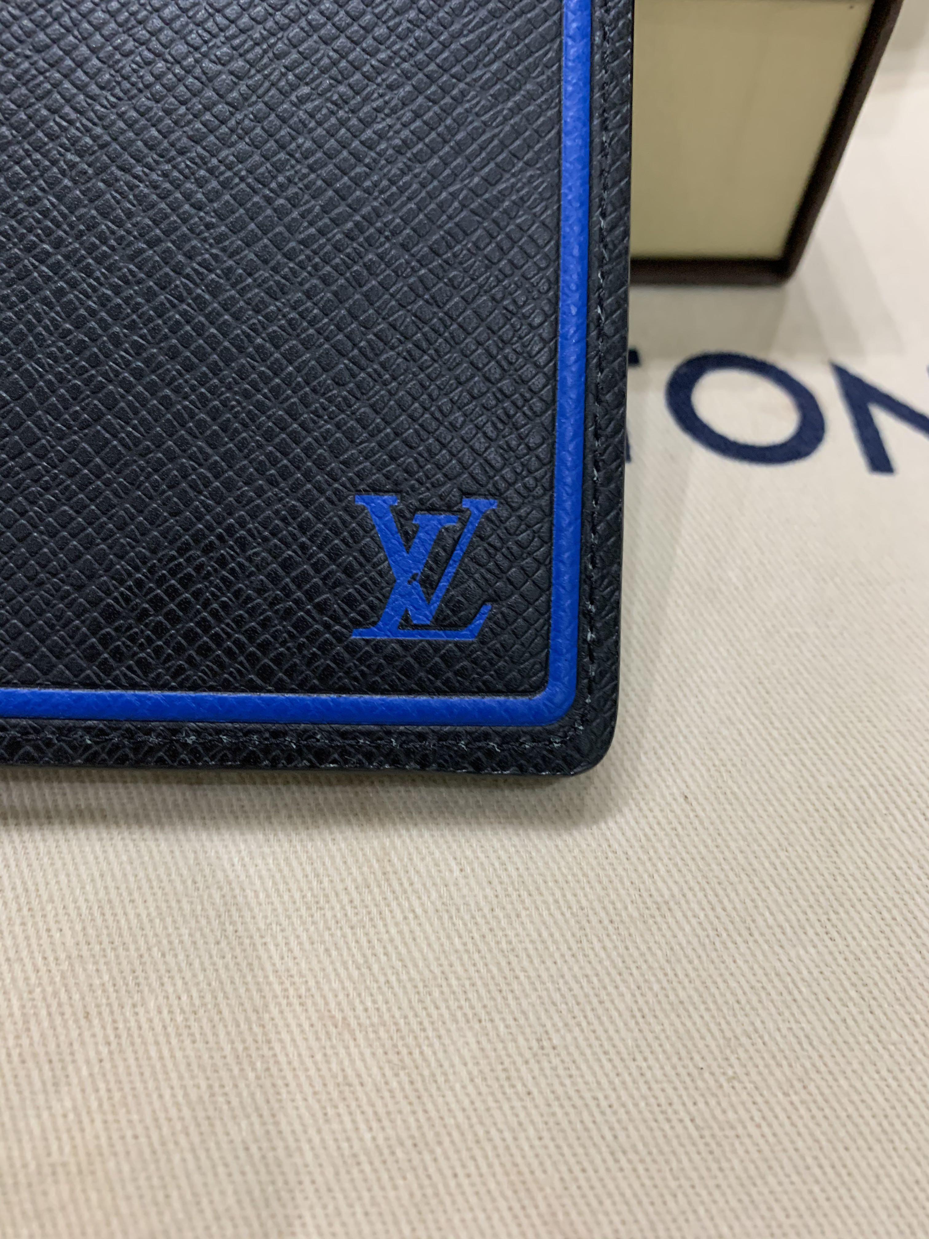 Louis Vuitton Taiga Leather Pocket Organizer Wallet (SHF-16026) – LuxeDH