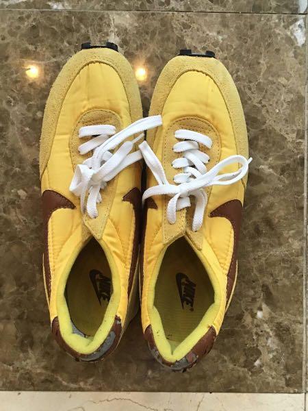 NIKE DAYBREAK VNTG 2007 Carousell