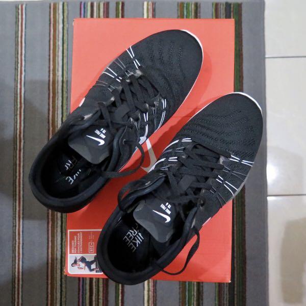 Nike Free Tr 6 Women Training Fesyen Pria Sepatu Sneakers di