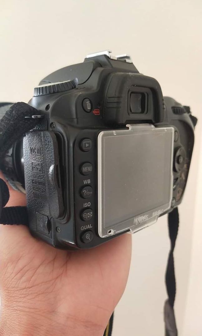 Nikon D90 with Kit Lens (2nd hand), Photography, Lens & Kits on Carousell