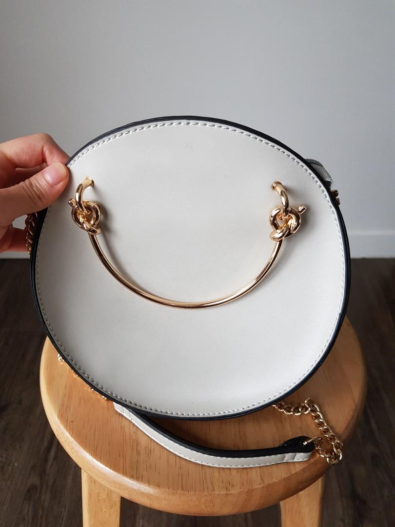 Nose round shape crossbody bag, Women's Fashion, Bags & Wallets, Cross