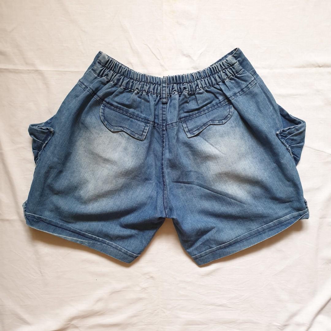 Puffy top jean shorts