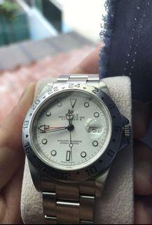 (Category: ) located in . Submitted by watchlens (Listing ID 1015082433, Image 1). Description: .